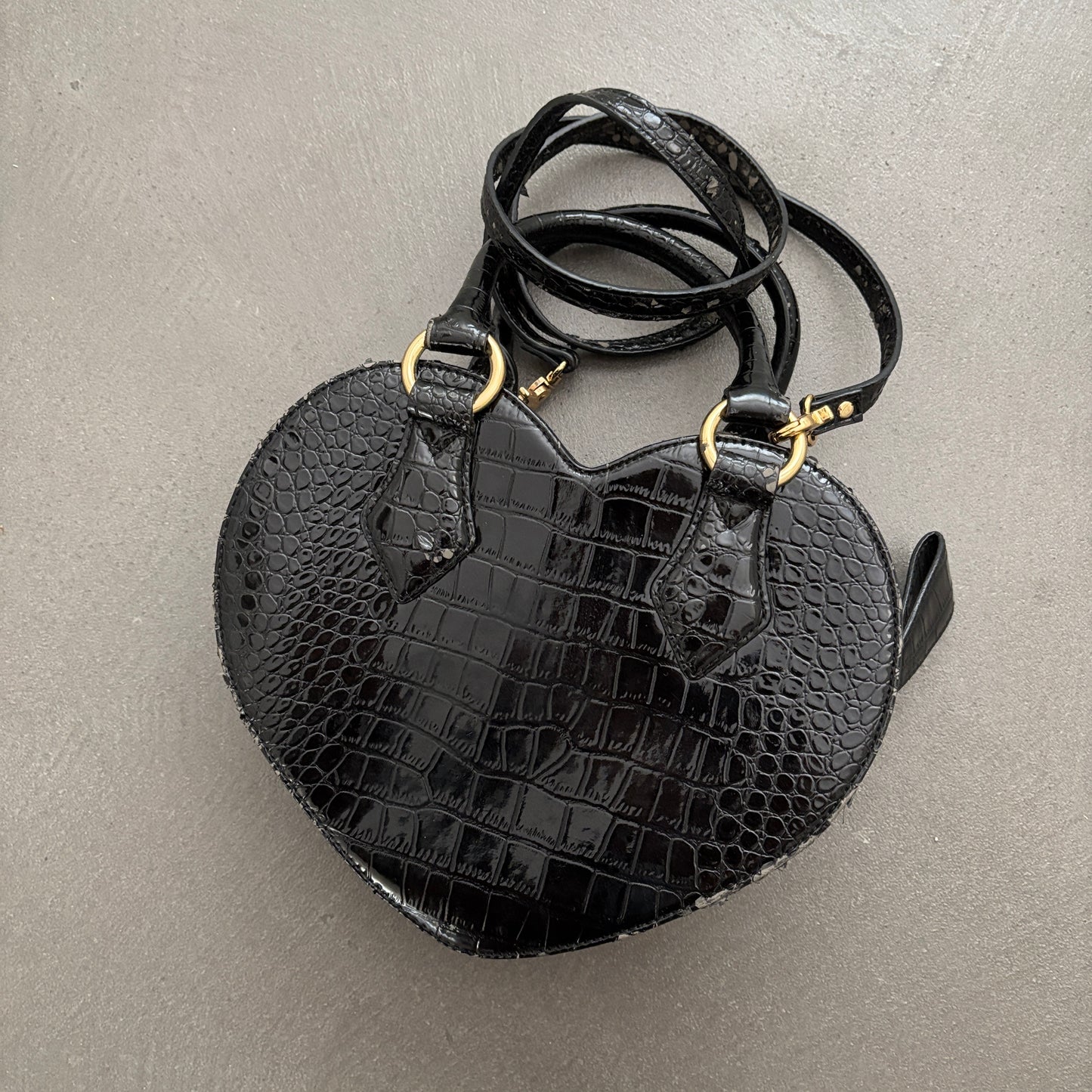 VIVIENNE WESTWOOD HEART BAG BLACK