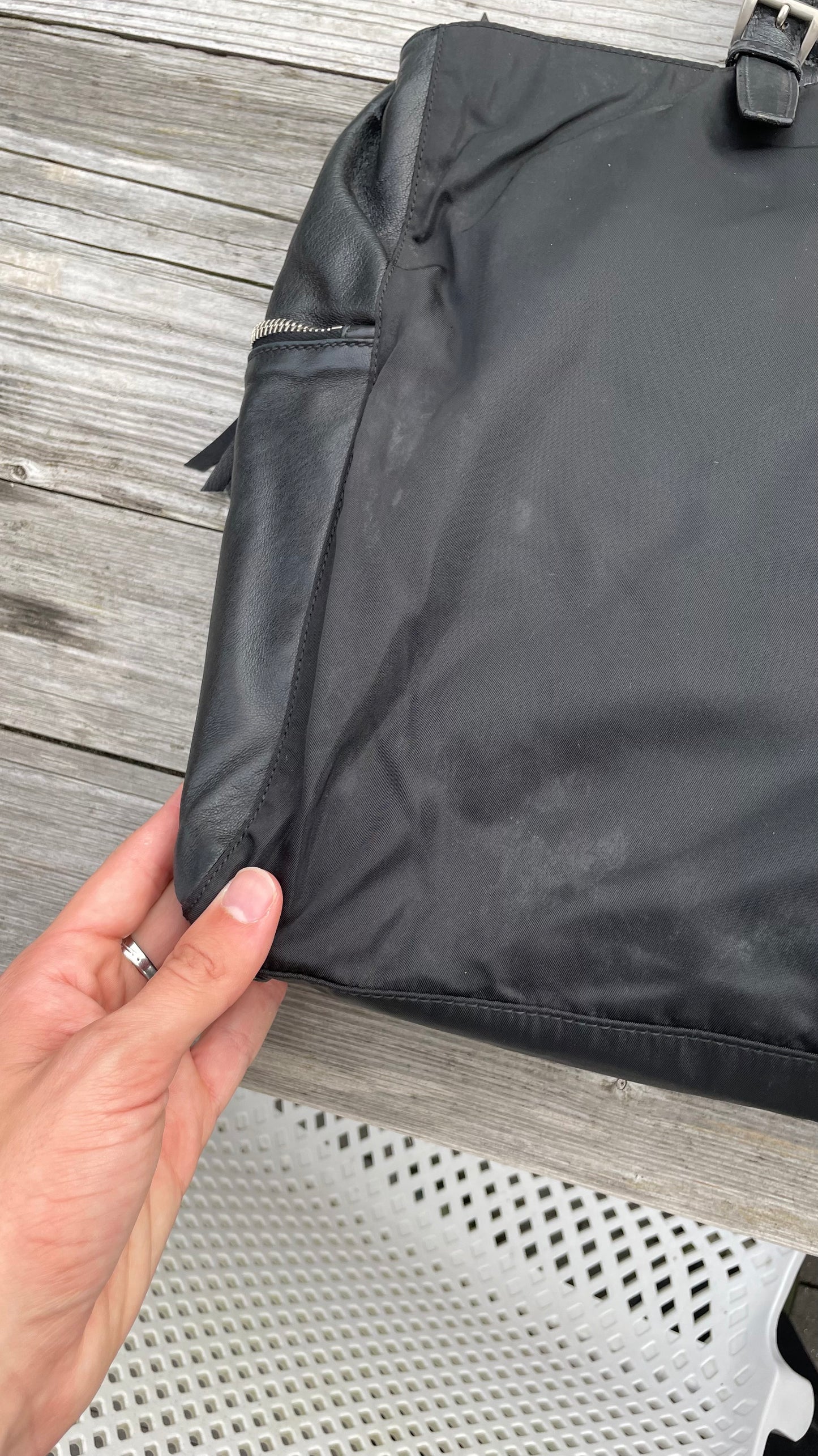 BORSA A SPALLA NERA PRADA