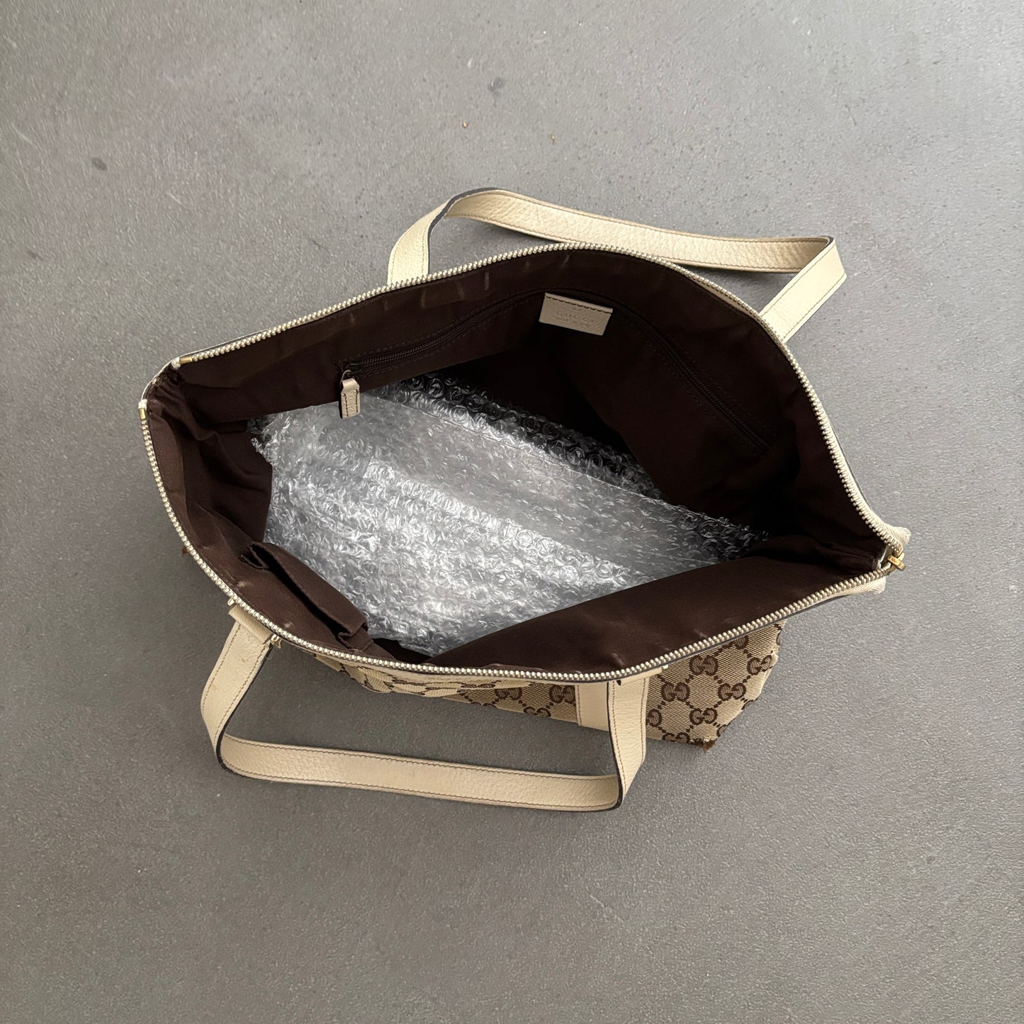 GUCCI CANVAS D-RING ABBEY TOTE BAG
