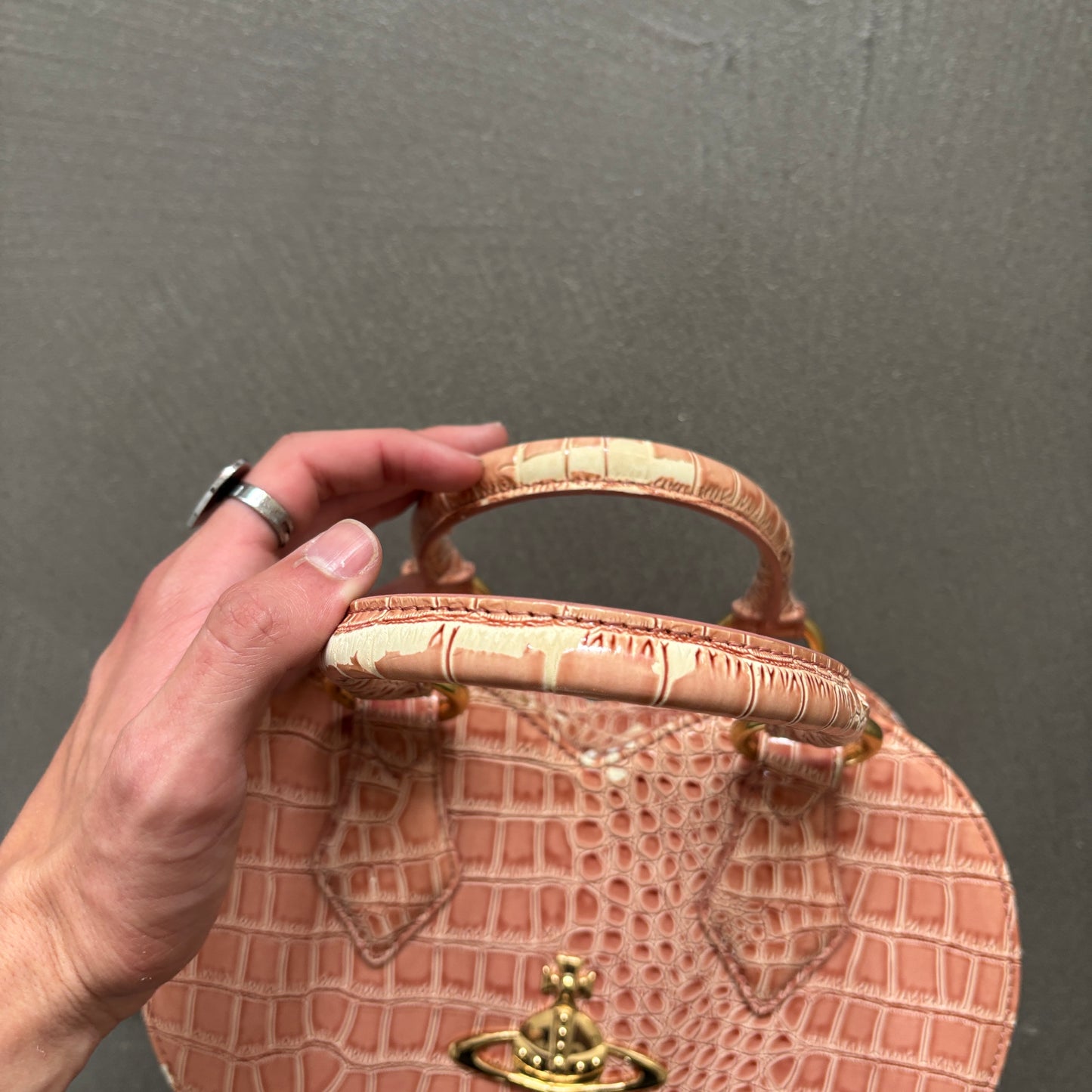 VIVIENNE WESTWOOD HEART BAG PINK