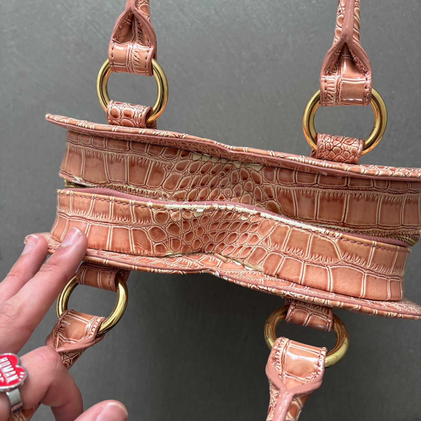 VIVIENNE WESTWOOD HEART BAG PINK