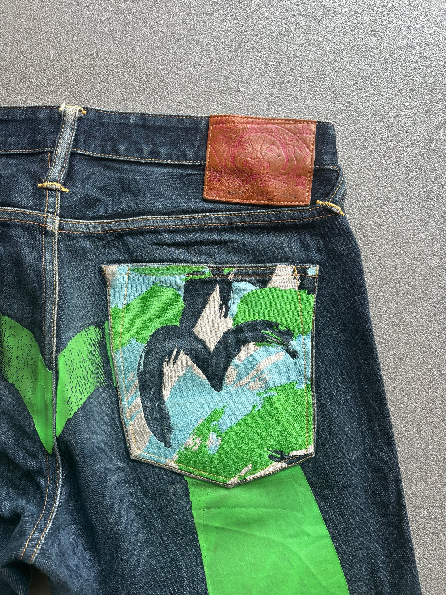 EVISU GREEN DIACOCK JEANS [W32]