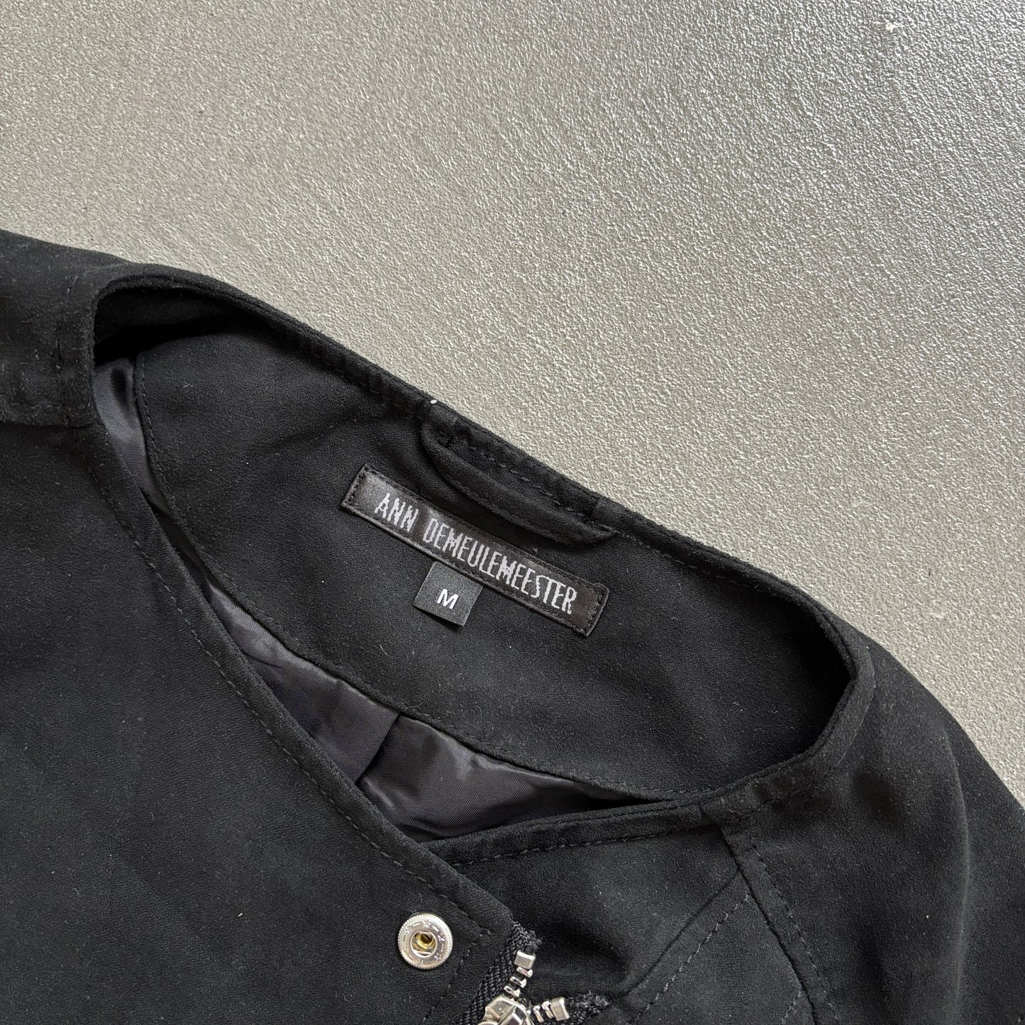ANN DEMEULEMEESTER SUEDE ASSYMETRICAL JACKET [M]