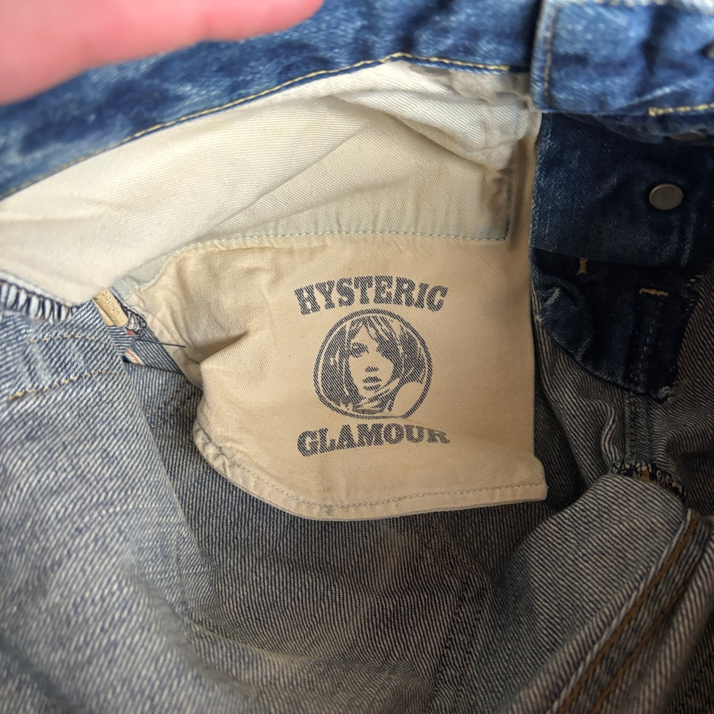 HYSTERIC GLAMOUR LIGHT WASH STUDDED SELVEDGE DENIM [W30]