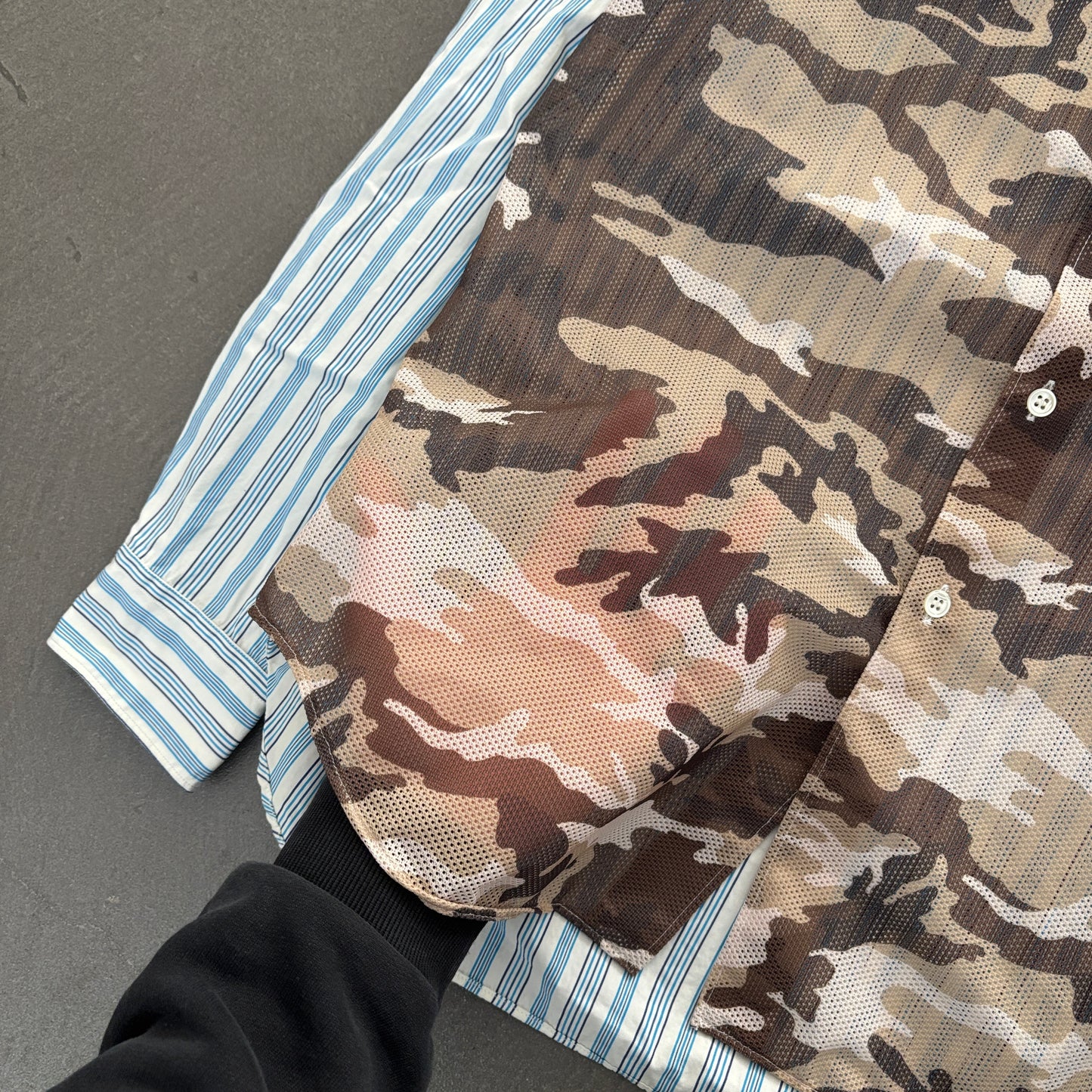 COMME DES GARCONS MESH CAMO SHIRT [S]