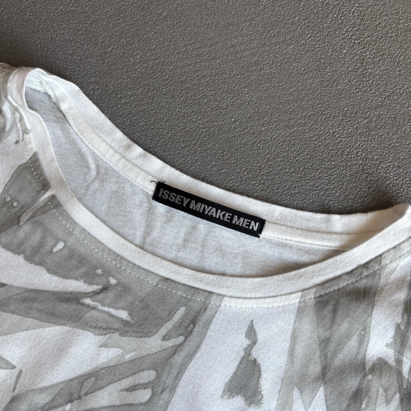 ISSEY MIYAKE PRINT TEE [S]