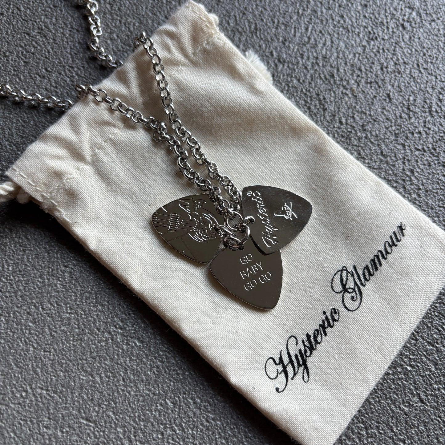 HYSTERIC GLAMOUR 3-PLECTRUM NECKLACE