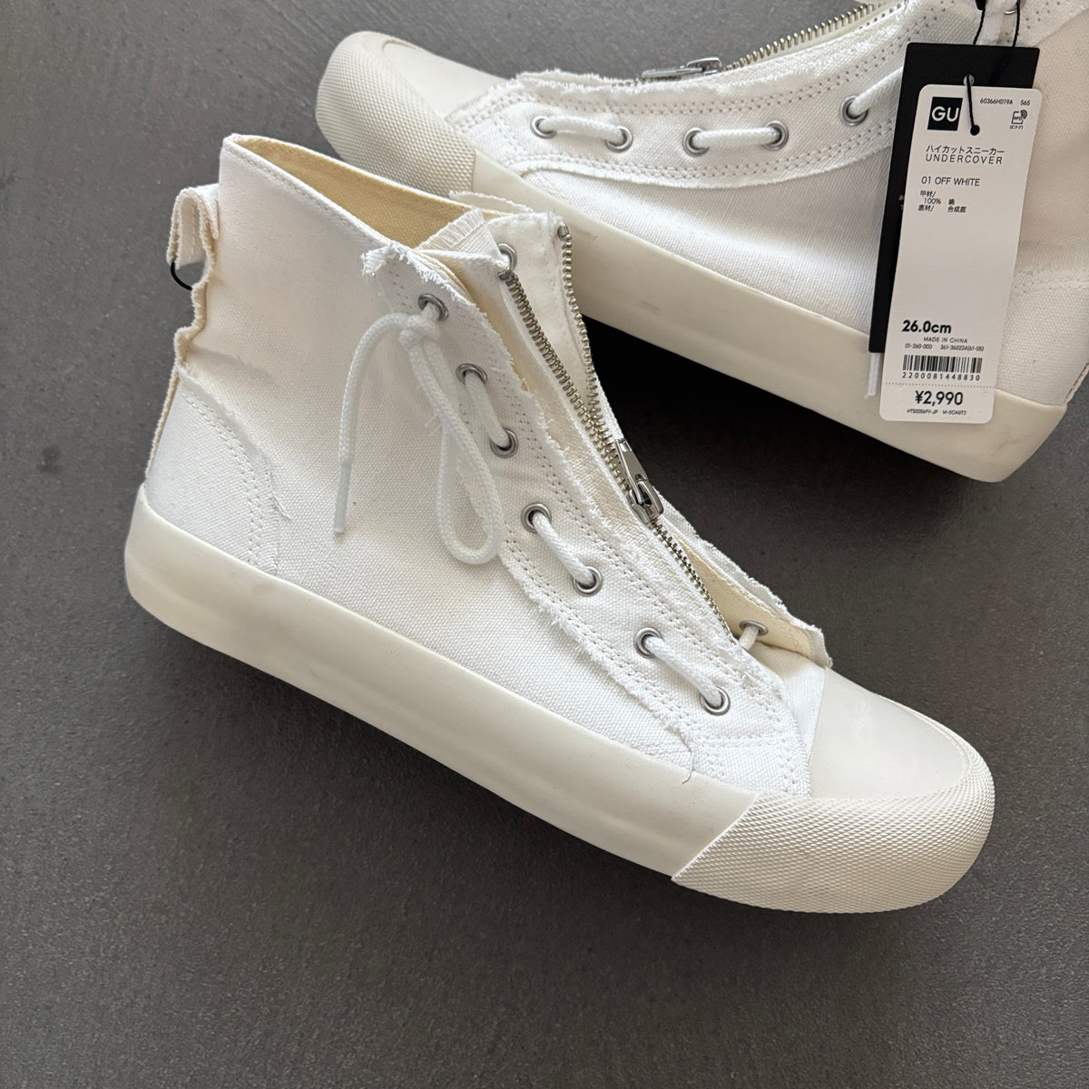 UNDERCOVER X GU ZIP-UP HIGH TOP SNEAKERS [NEW]
