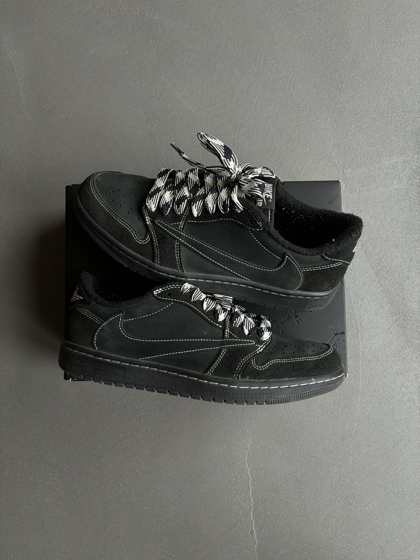 AIR JORDAN 1 LOW X TRAVIS SCOTT PHANTOM [EU43]