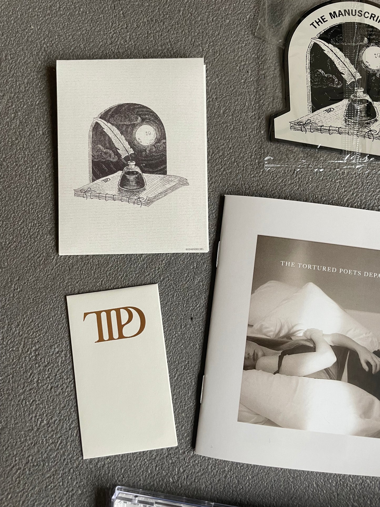 TAYLOR SWIFT TTPD DELUXE COLLECTORS EDITION CD: THE MANUSCRIPT [NEW]