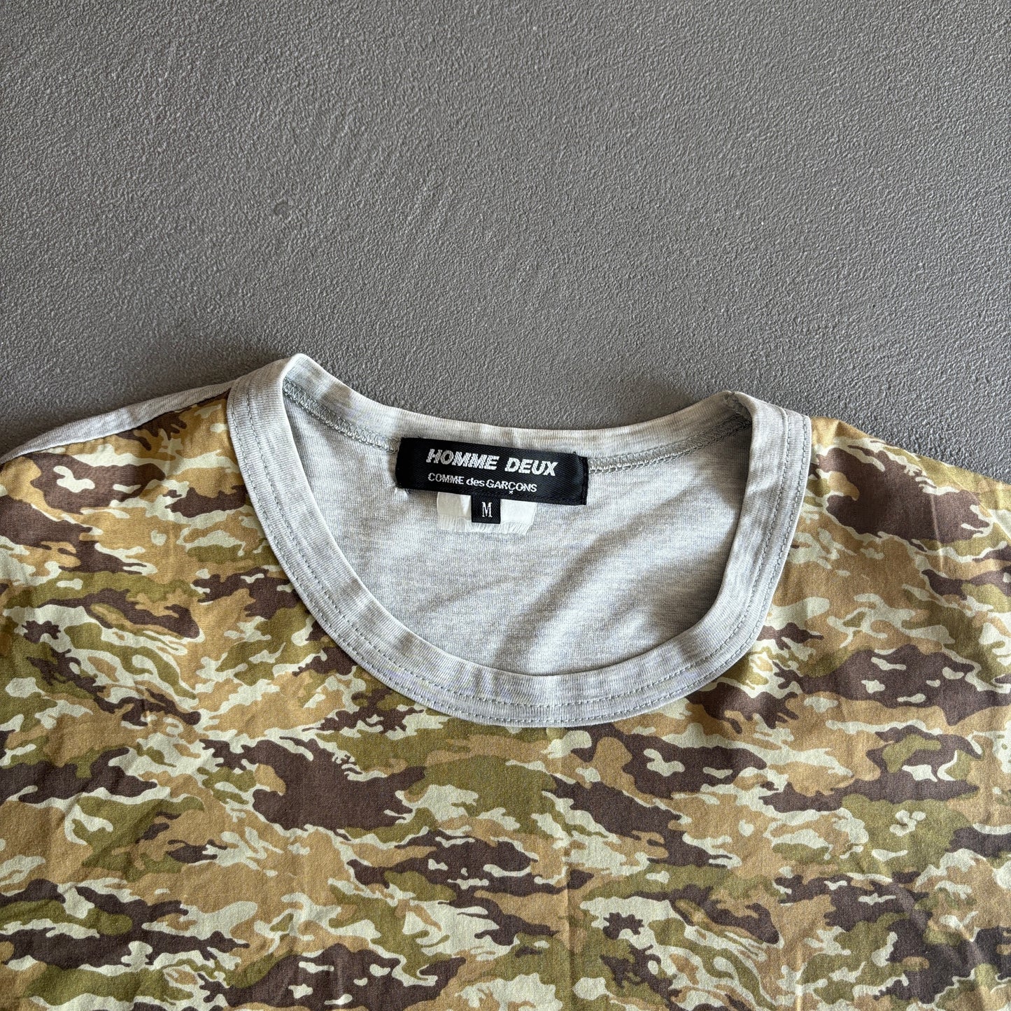 COMME DES GARCONS HOMME DEUX CAMO TEE [M]