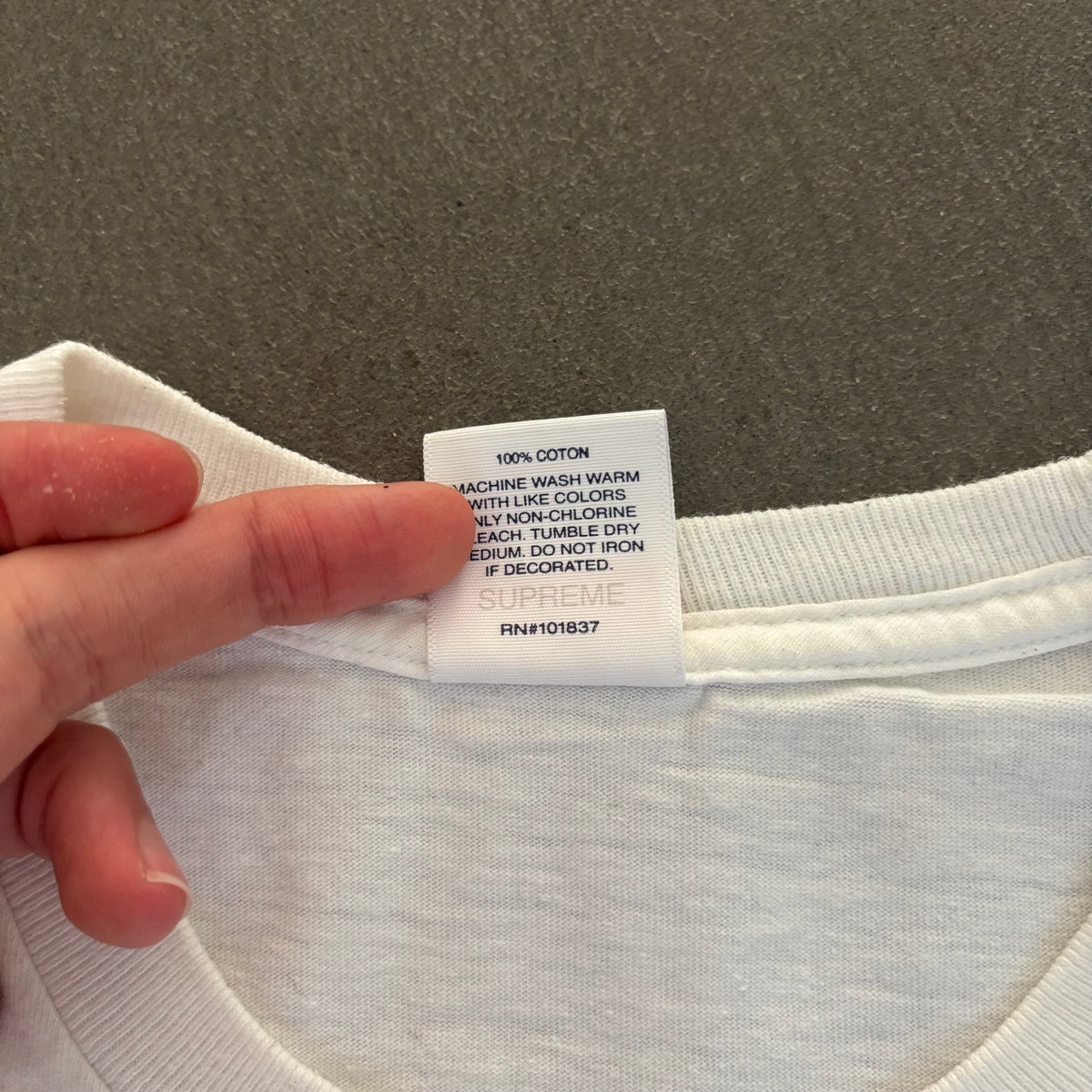 FW19 SUPREME INCORPORATED TEE WHITE [M]