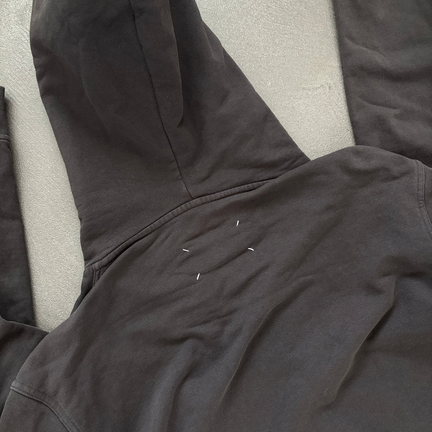 MAISON MARGIELA STEREOTYPE ZIP-UP HOODIE GREY [M]