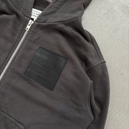 MAISON MARGIELA STEREOTYPE ZIP-UP HOODIE GREY [M]
