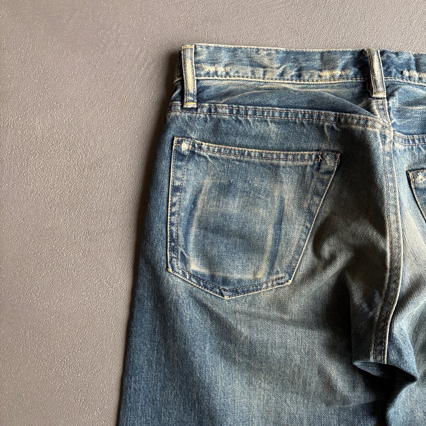 HYSTERIC GLAMOUR SAND WASHED STUDDED SELVEDGE DENIM [W30]