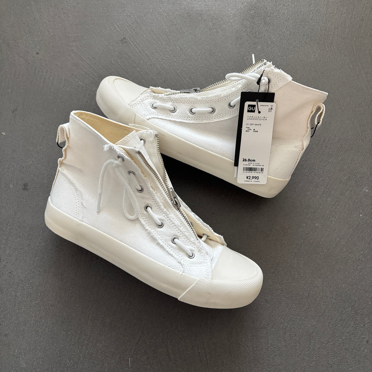 UNDERCOVER X GU ZIP-UP HIGH TOP SNEAKERS [NEW]