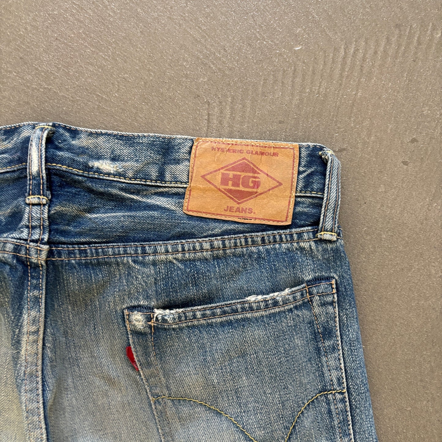 HYSTERIC GLAMOUR SPELLOUT STUDDED DENIM [W30]