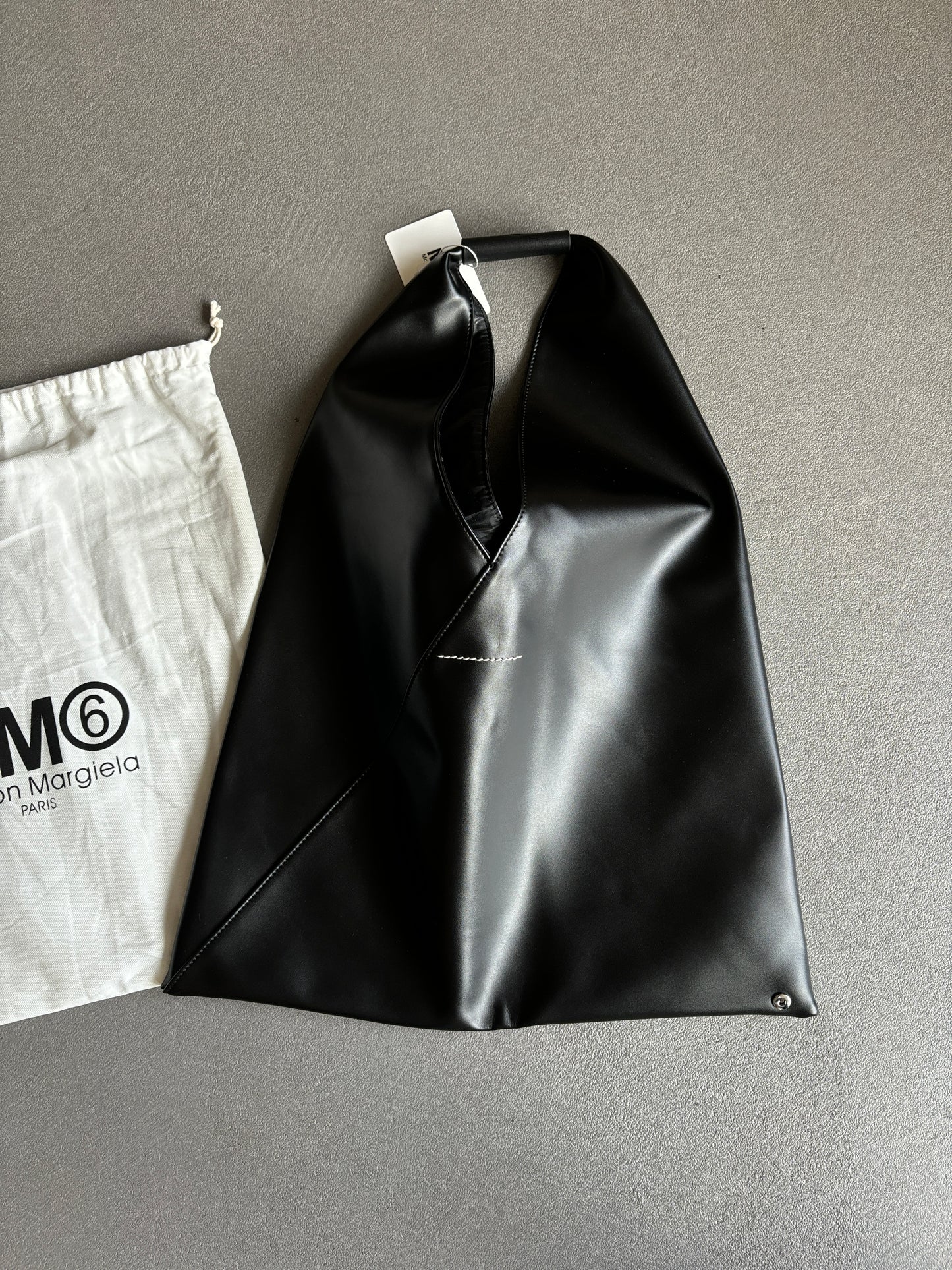 MM6 JAPANESE TOTEBAG BLACK MEDIUM