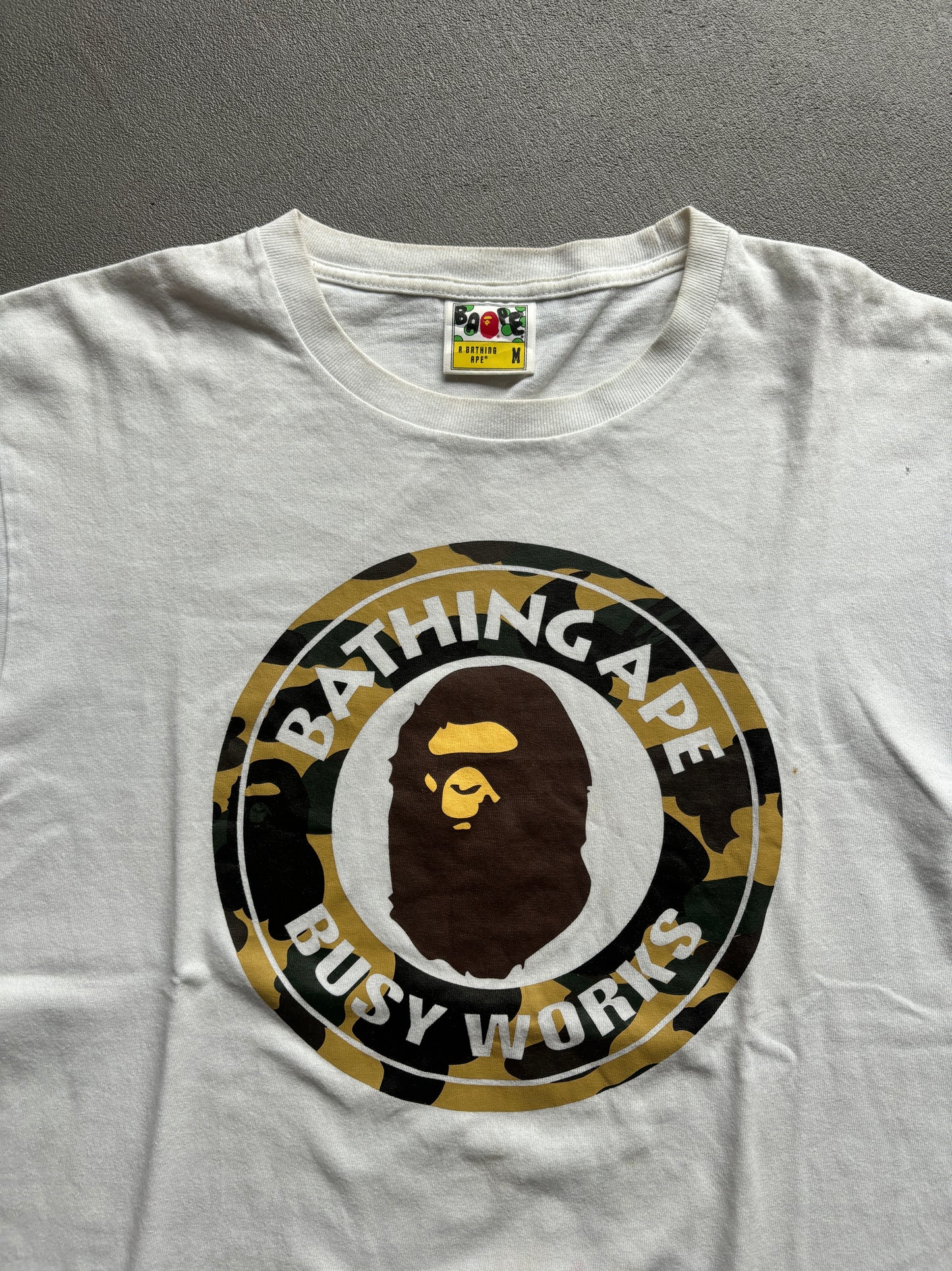 BAPE BUSY WORKS TEE WHITE [M]