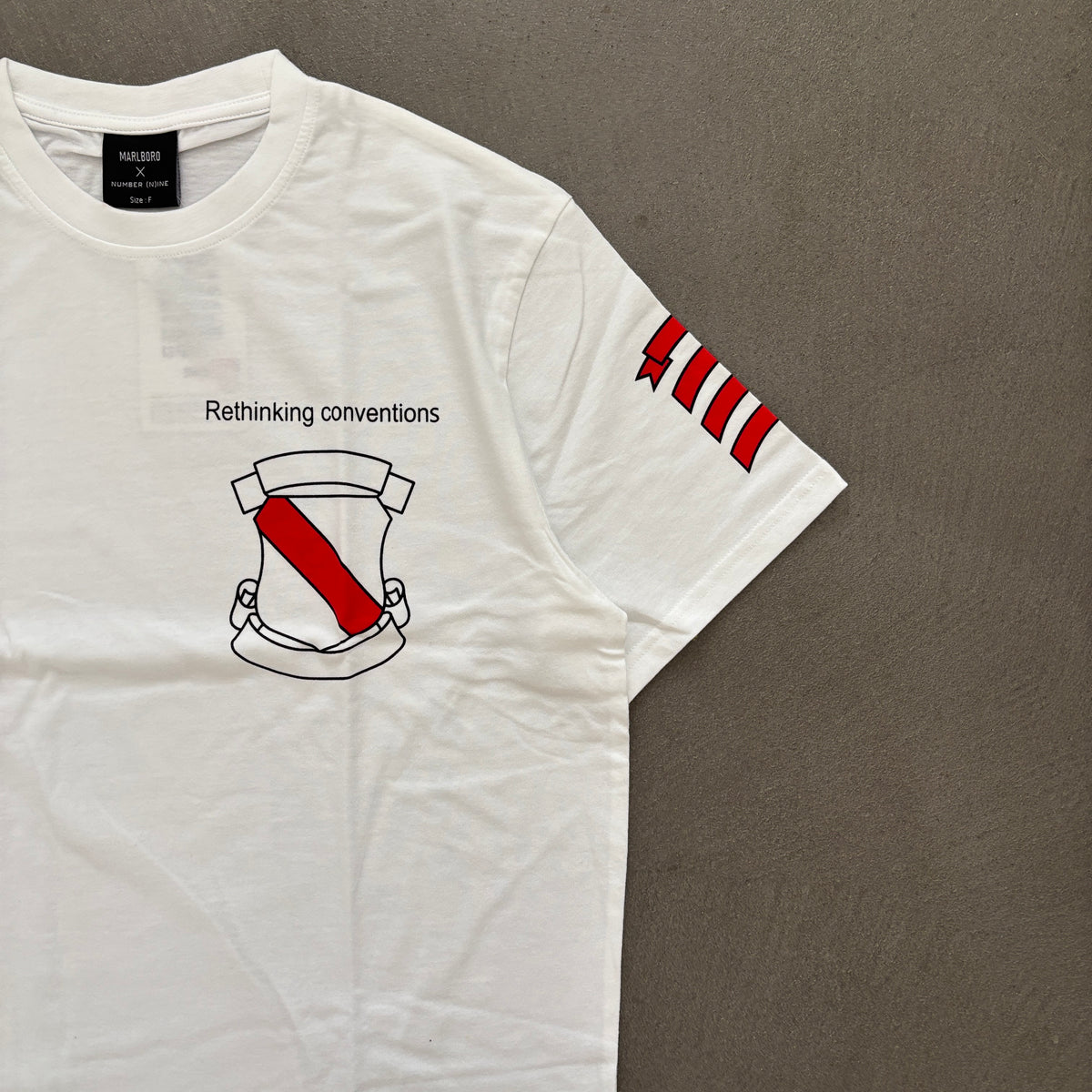 NUMBER (N)INE MARLBORO SHIELD TEE WHITE [M]