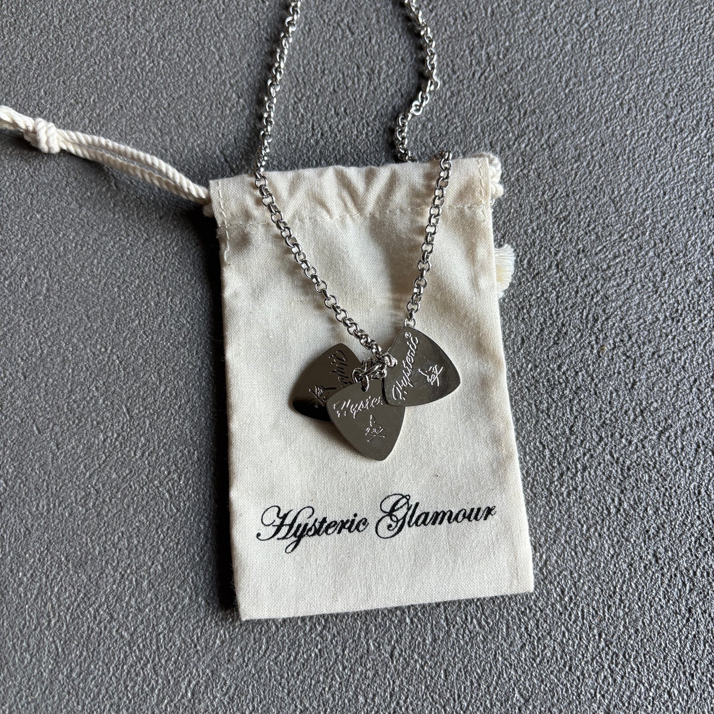 HYSTERIC GLAMOUR 3-PLECTRUM NECKLACE