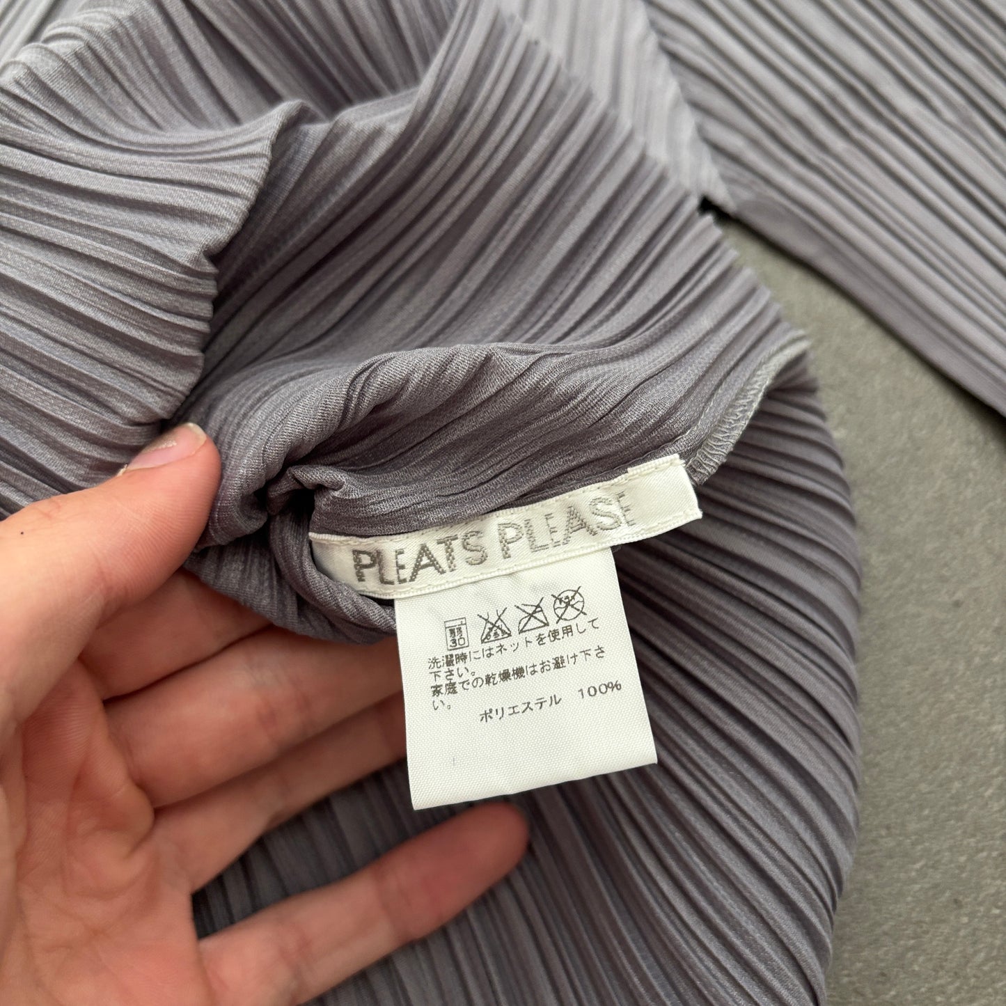 ISSEY MIYAKE PLEATS PLEASE TOP SILVER [M]