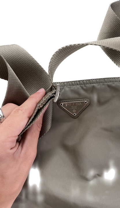 SAC MESSAGER PRADA EN NYLON OLIVE