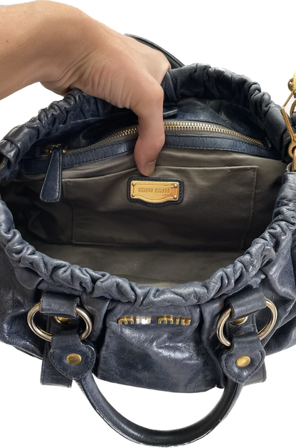 MIUMIU MESSENGER/SAC À MAIN EN CUIR MARINE