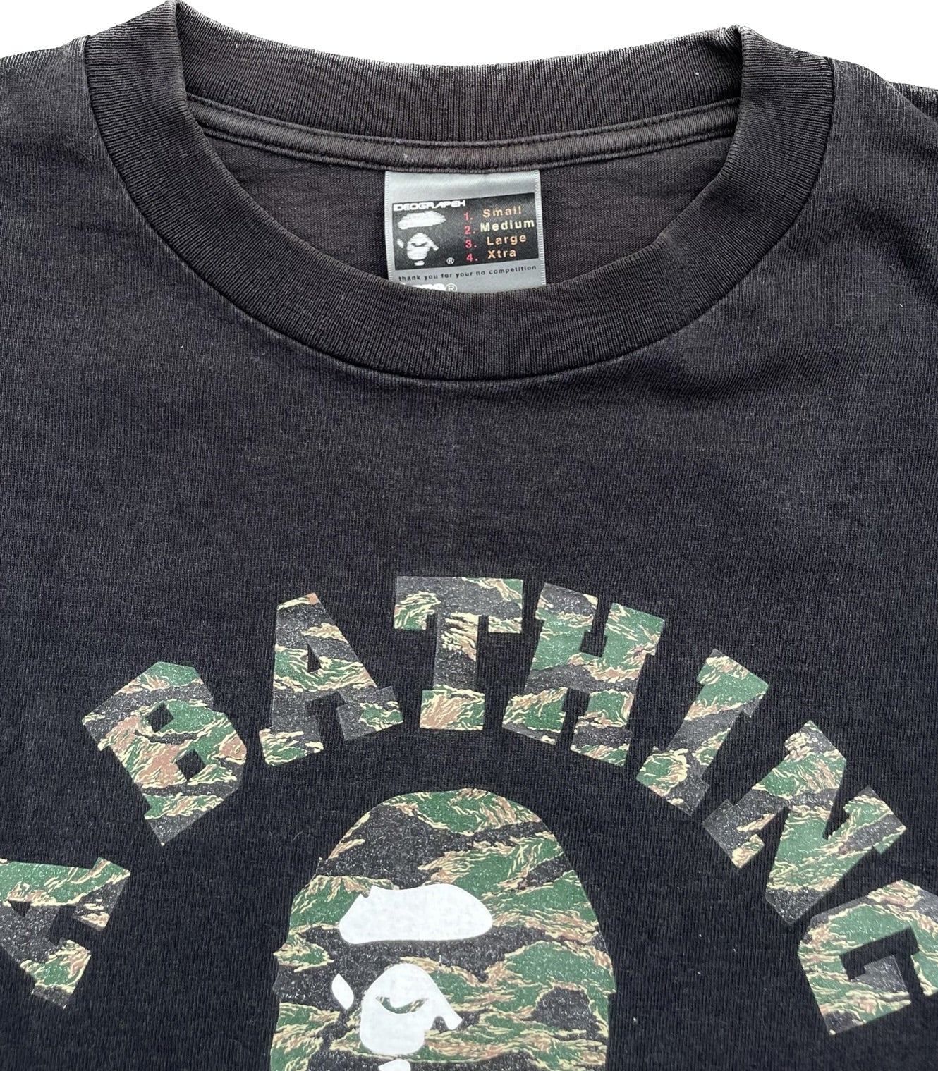 T-SHIRT BAPE CAMO COLLEGE [M]